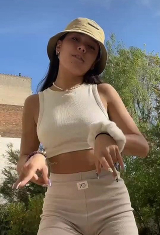 1. Cute Mai Lee in White Crop Top