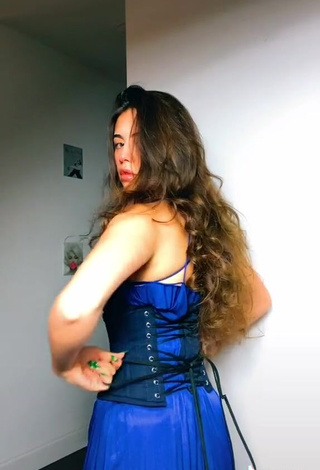 3. Sexy Morgan Cohen Shows Cleavage in Corset