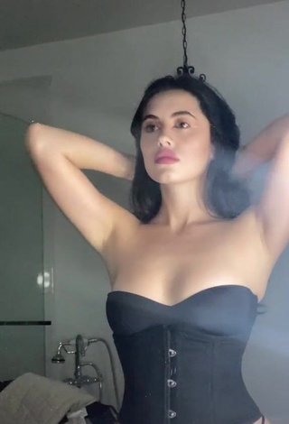 1. Hot Morgan Cohen Shows Cleavage in Black Tube Top