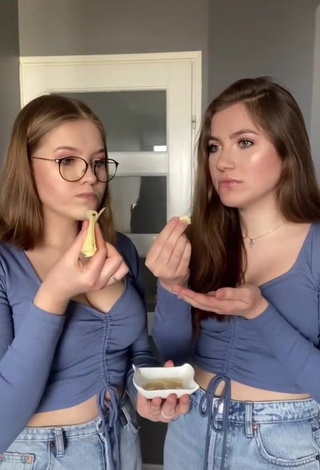 Hot PKsisters Shows Cleavage in Blue Crop Top