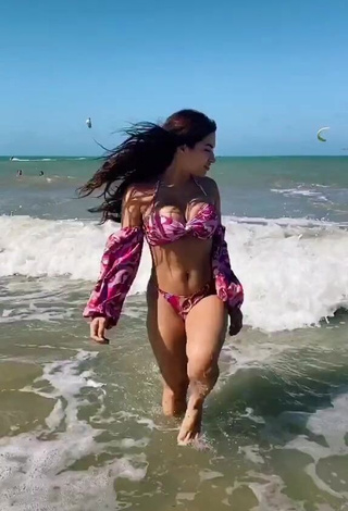 1. Sweetie Raissa Barbosa Shows Cleavage in Bikini in the Sea