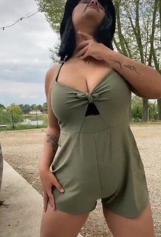 1. Sexy Adelaida Tassoni Shows Cleavage in Green Bodysuit and Bouncing Big Boobs