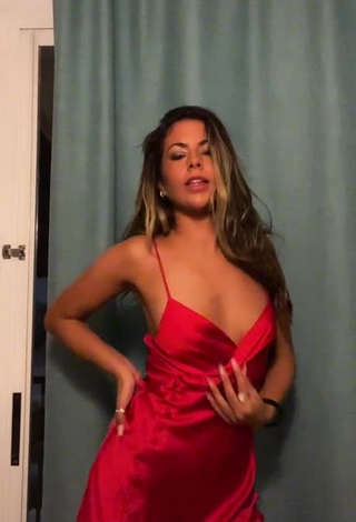 Hot Alba López Shows Cleavage in Red Dress