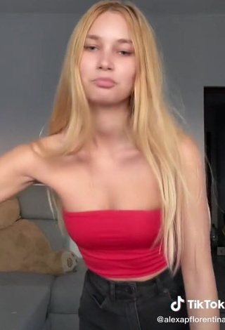 4. Sexy Alexa Shows Cleavage in Red Tube Top