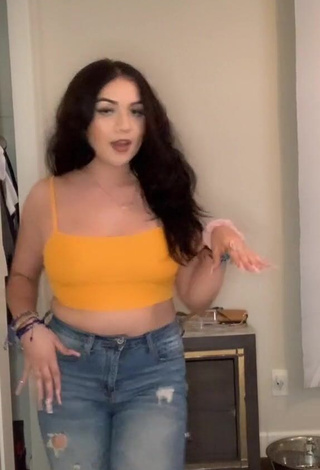 Desirable Brissa Murillo Shows Cleavage in Crop Top and Bouncing Boobs