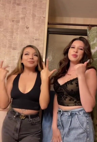 1. Sexy Kaelyn Shows Cleavage in Black Crop Top