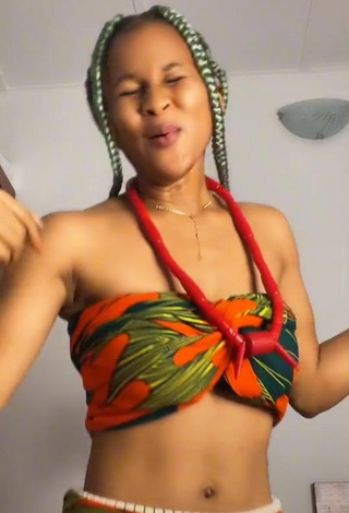 4. Sexy Faustina in Tube Top while doing Belly Dance