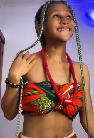 3. Hot Faustina in Tube Top while doing Belly Dance