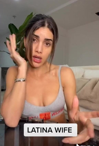 3. Sexy Camila Coelho Shows Cleavage in Grey Crop Top