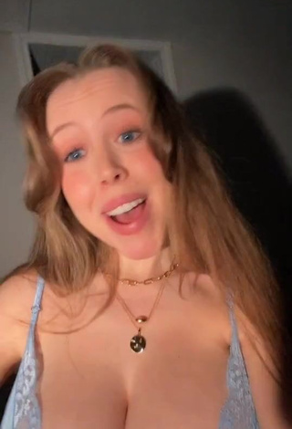 4. Hot Emily_kyte Shows Cleavage in Corset and Bouncing Big Boobs