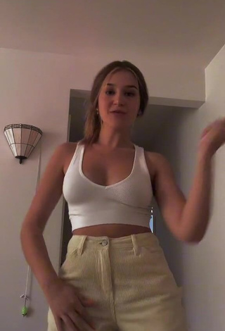 Sweetie Flavia Martin Shows Cleavage in White Crop Top and Bouncing Tits