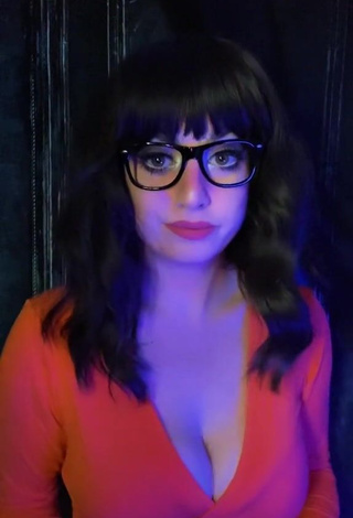 4. Hauntedhostess Demonstrates Amazing Cleavage and Bouncing Tits