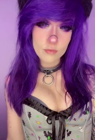 1. Sensual Holofox Shows Cleavage