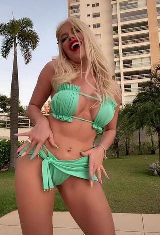 4. Wonderful Jaquelline Shows Cleavage in Green Bikini and Bouncing Tits (Side Boob)