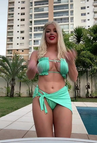 3. Jaquelline Looks Sweet in Green Bikini at the Swimming Pool and Bouncing Boobs (Side Boob)