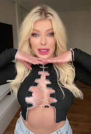 Hottest Jaquelline Shows Cleavage in Black Crop Top and Bouncing Breasts