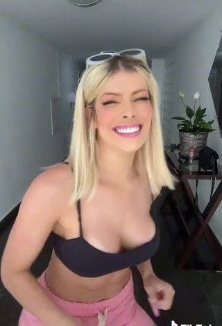 3. Hottie Jaquelline Shows Cleavage in Black Crop Top and Bouncing Boobs