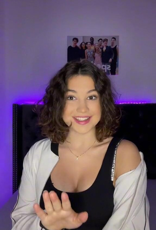 Sweetie Jesina Shows Cleavage in Black Crop Top and Bouncing Boobs