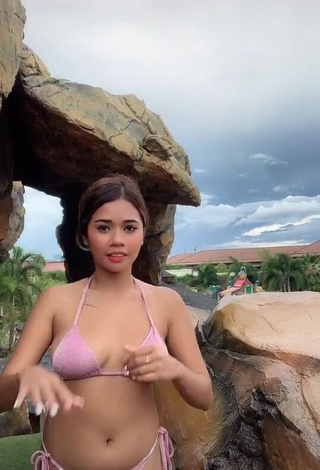 3. Sweetie Julie Mae Potot Lambayong Shows Cleavage in Pink Bikini and Bouncing Tits