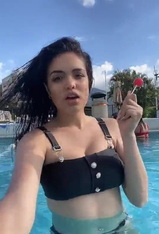 4. Hot KeyZaraOfficial Shows Cleavage in Black Bikini at the Swimming Pool