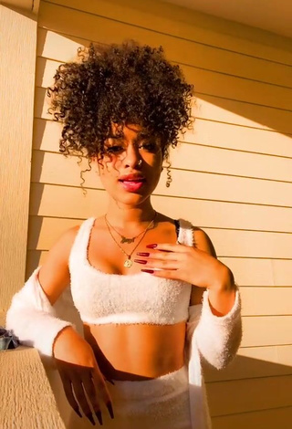 Desirable Lanii Kay Shows Cleavage in White Crop Top