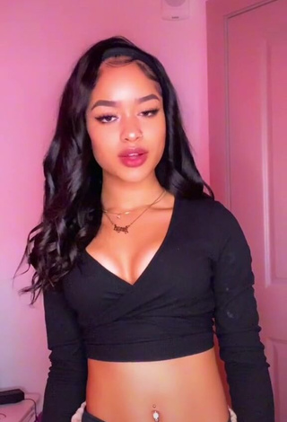 Gorgeous Lanii Kay Shows Cleavage in Alluring Black Crop Top