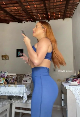 3. Sexy Leyla Arrais Shows Butt