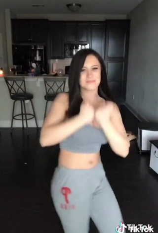 4. Sexy Lizzy Wurst Shows Cleavage in Grey Crop Top and Bouncing Tits