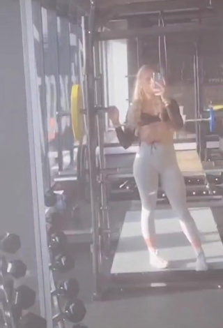 1. Hot Luisa Burkert in Leggings in the Sports Club while doing Fitness Exercises