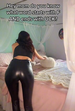 1. Desirable Natalie Shows Butt