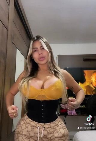 Hot Camila Xavier Shows Cleavage in Black Corset