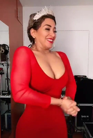 Amazing Paula Arias Shows Cleavage in Hot Red Dress