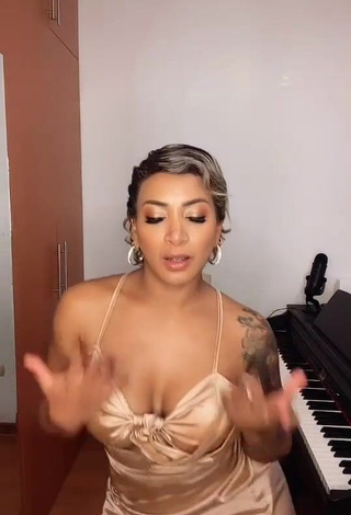 3. Sexy Paula Arias Shows Cleavage in Beige Dress