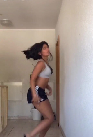 1. Sabrine Khan Looks Pretty in Grey Crop Top and Bouncing Tits