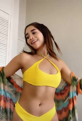 1. Cute Sam Espinosa Osuna Shows Cleavage in Yellow Bikini