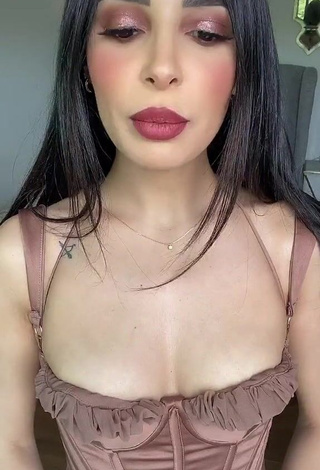 1. Sexy Sananas Shows Cleavage