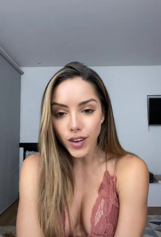 1. Sexy Silvana Araujo Shows Cleavage in Beige Bra