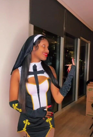 1. Hot Tatianna and Tyjae Shows Cosplay