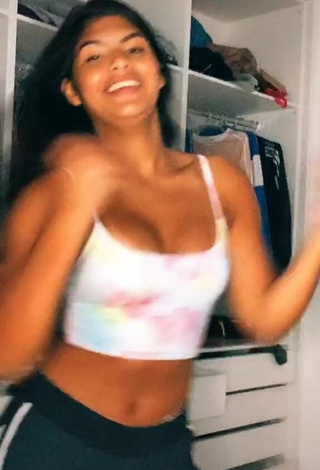 1. Really Cute Thaina Amorim Shows Cleavage in Crop Top and Bouncing Boobs