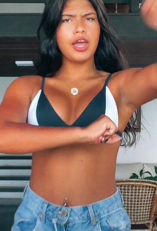 4. Pretty Thaina Amorim Shows Cleavage in Bikini Top and Bouncing Boobs