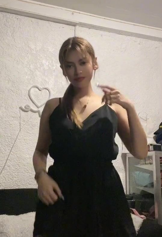 1. Sexy Yvonne Aresu in Black Dress