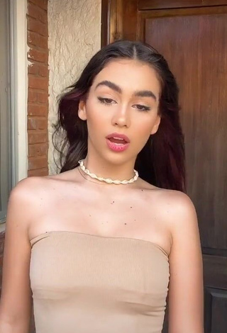 1. Sexy Anahí in Beige Tube Top