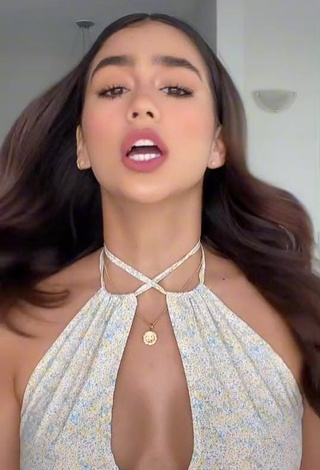 3. Hot Anahí Shows Cleavage