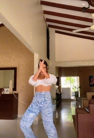 Erotic Anahí in White Crop Top