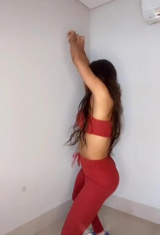 3. Hot Késia Muniz de Oliveira in Red Leggings