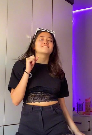 Hot Beatriz Sayuri in Black Crop Top and Bouncing Boobs