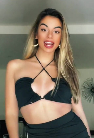 Hottie Faina Insense Punzano Shows Cleavage in Black Crop Top