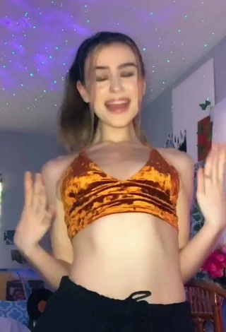 1. Beautiful Faith Alexis in Sexy Brown Crop Top