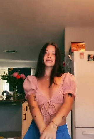 Cute Hannah Rylee Shows Cleavage in Pink Crop Top