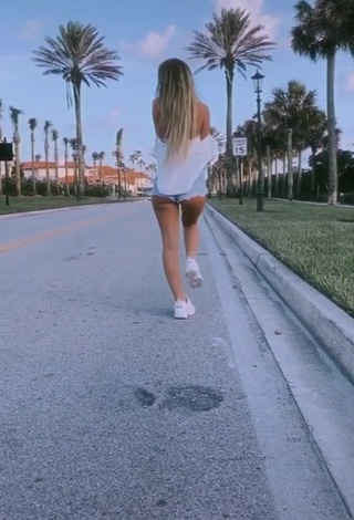 Hot Ali Marie Shows Butt in a Street